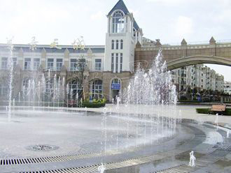 Dry fountain